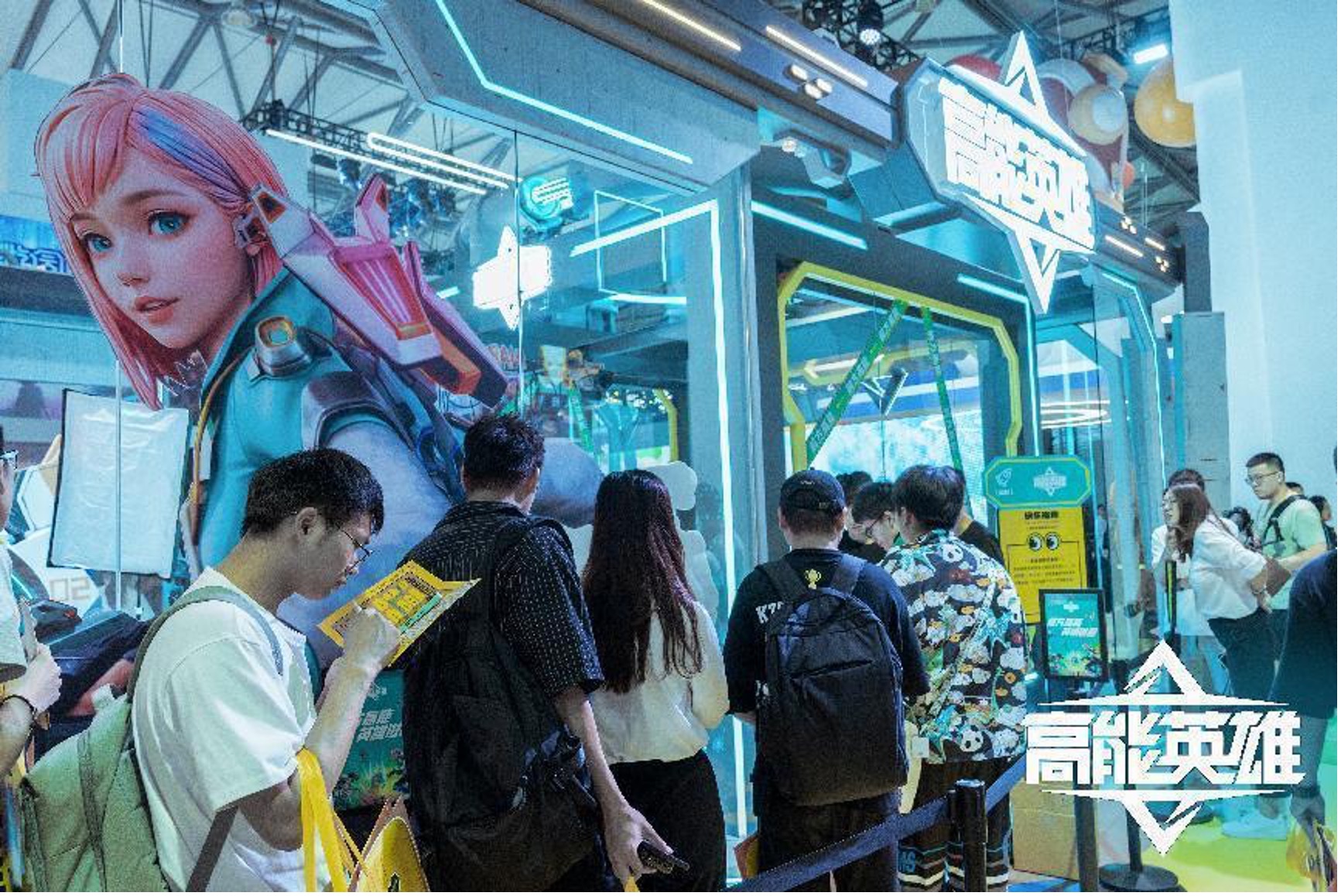 coser變裝、童錦程直播、老外求號(hào)《高能英雄》引爆炎炎夏日！